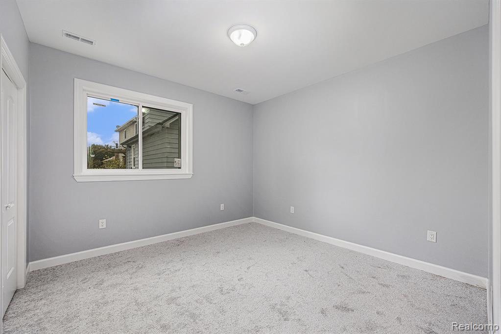 4456 Monroe Road, Dearborn Heights, MI 48125 — Photo 11