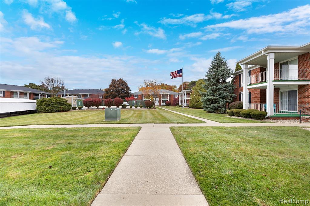 1700 Monticello Street, 2, Trenton, MI 48183 — Photo 4
