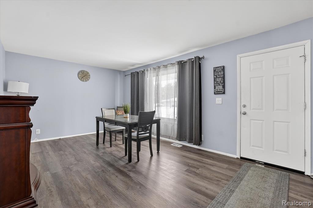 4036 Jennie Lane, Swartz Creek, MI 48473 — Photo 10
