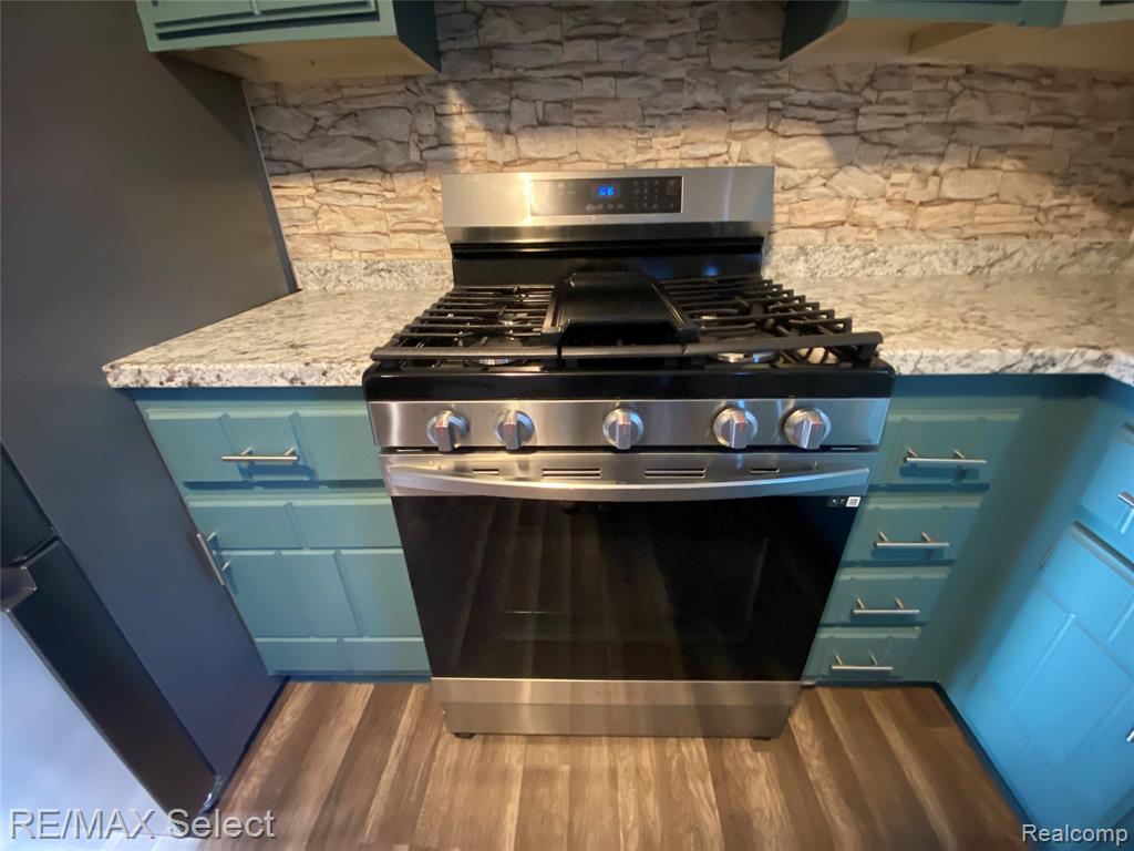 6169 Johnson Road, Flushing, MI 48433 — Photo 19