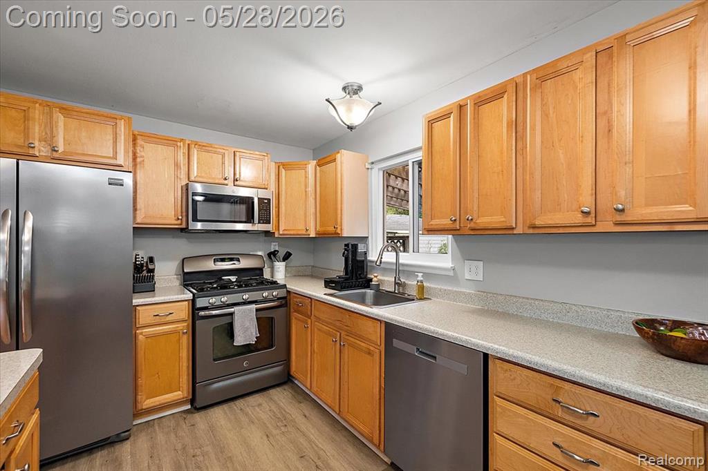 23015 Tuck Road, Farmington, MI 48336 — Photo 12