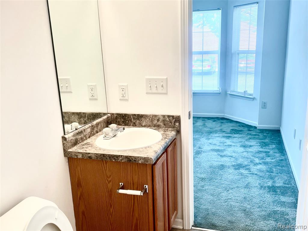 22678 Goddard Road N, Taylor, MI 48180 — Photo 9