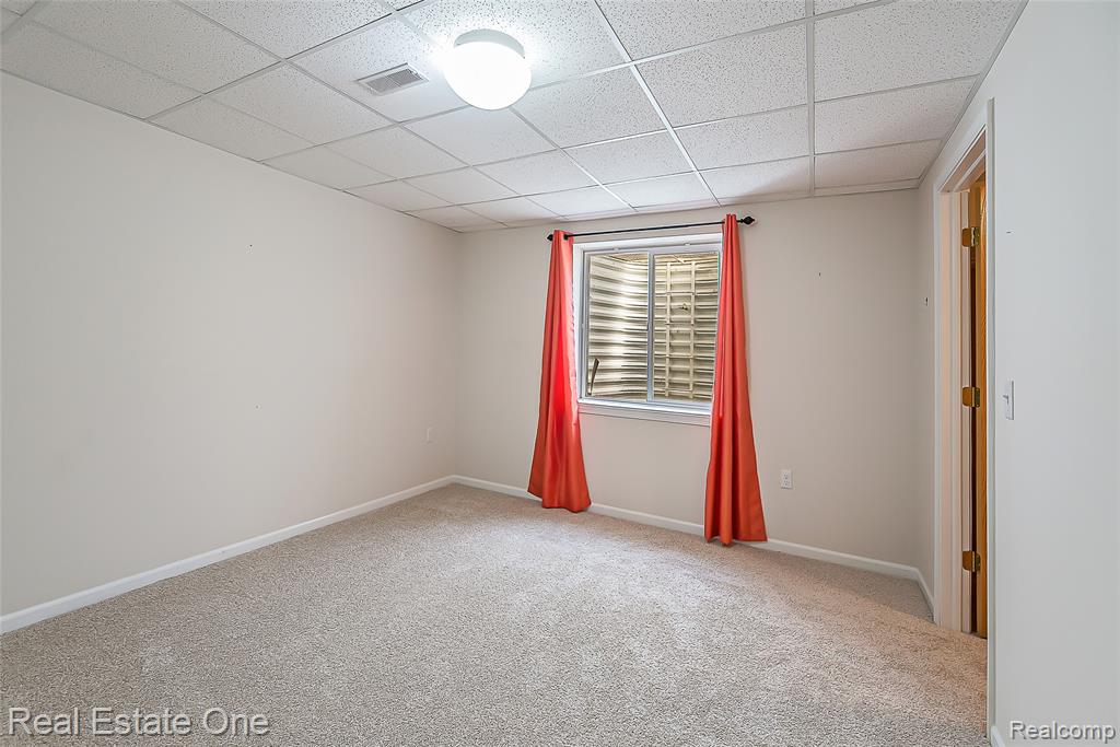 61726 VALLEY FORGE, South Lyon, MI 48178 — Photo 30
