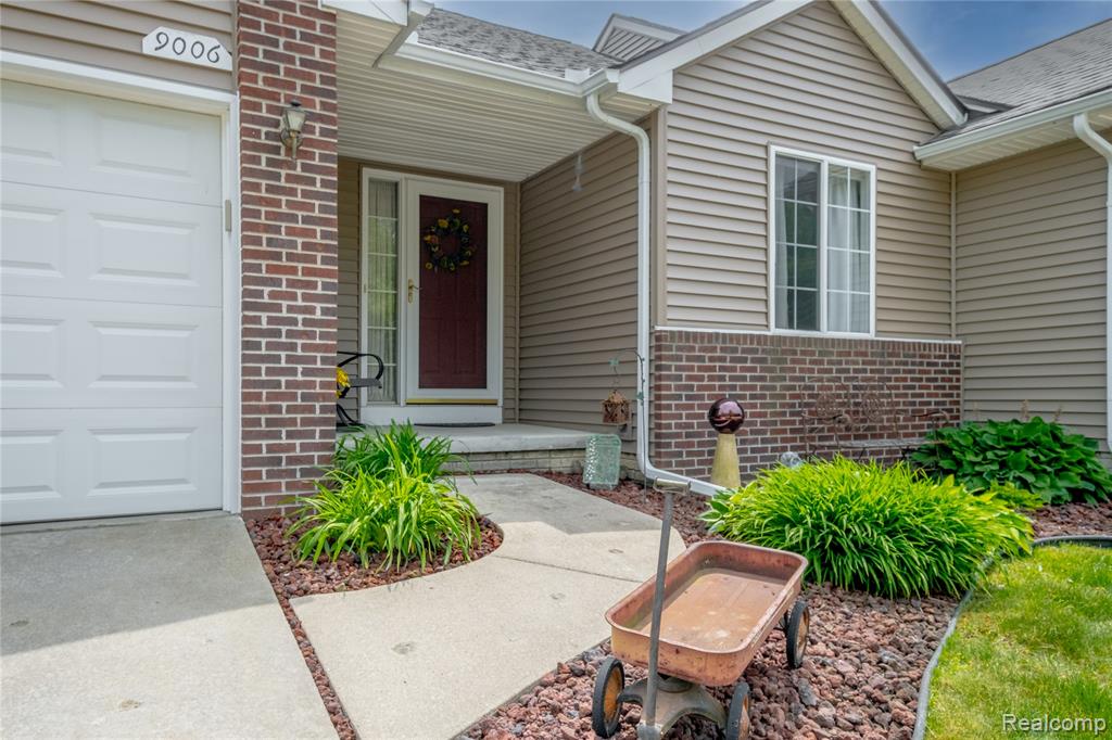 9006 Spring Brook Circle, Davison, MI 48423 — Photo 31