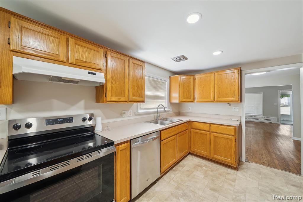 30808 Sheridan Street, Garden City, MI — Photo 12