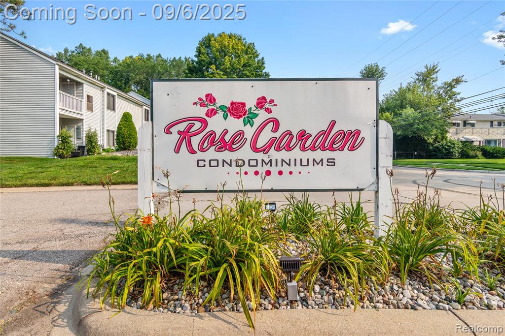 48 Rosebud Lane, Mount Clemens, MI 48043 — Photo 24