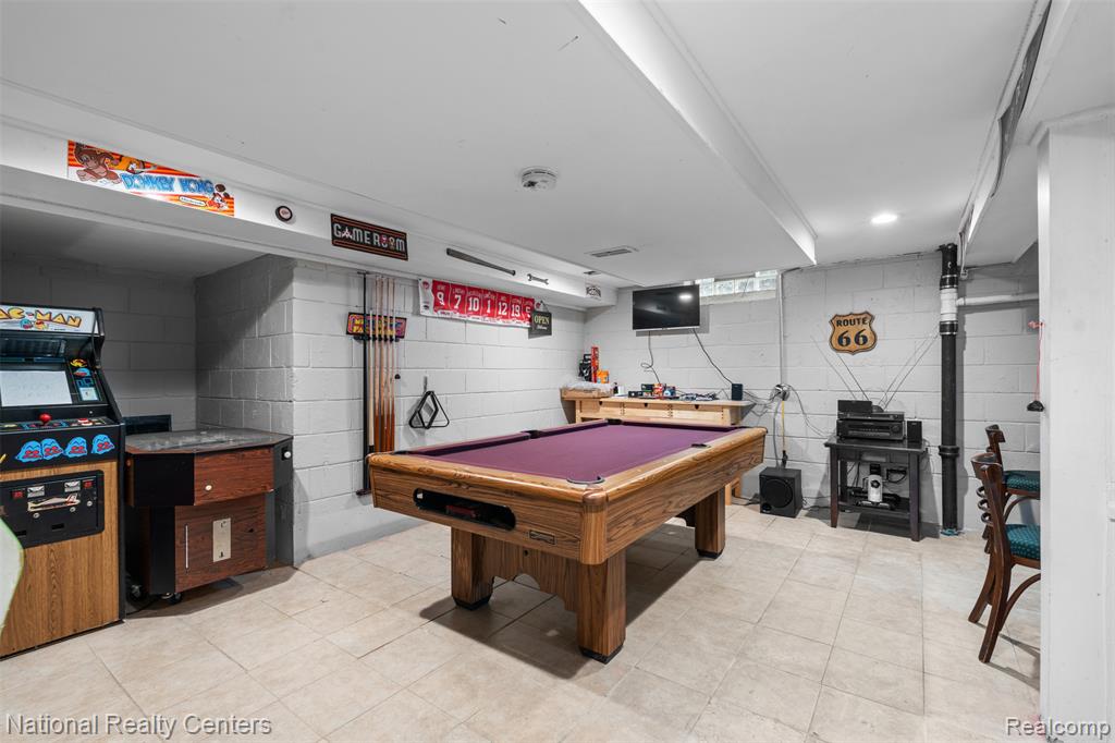 10834 Talbot Avenue, Huntington Woods, MI — Photo 24