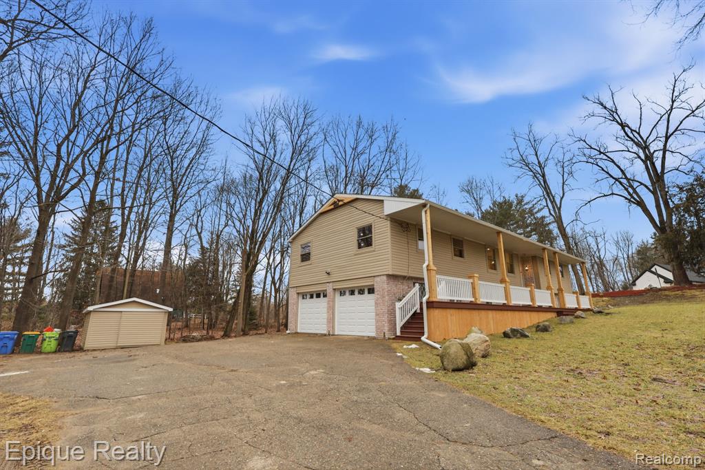 4563 Clifford Road, Brighton, MI 48116 — Photo 42