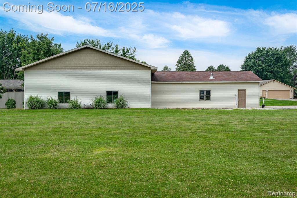 7366 E Maple Avenue, Grand Blanc, MI 48439 — Photo 48