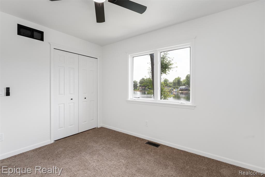 800 Kimberly, Lake Orion, MI 48362 — Photo 21
