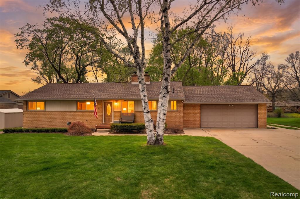 95 Windsor Road, Rochester Hills, MI 48307 — front exterior