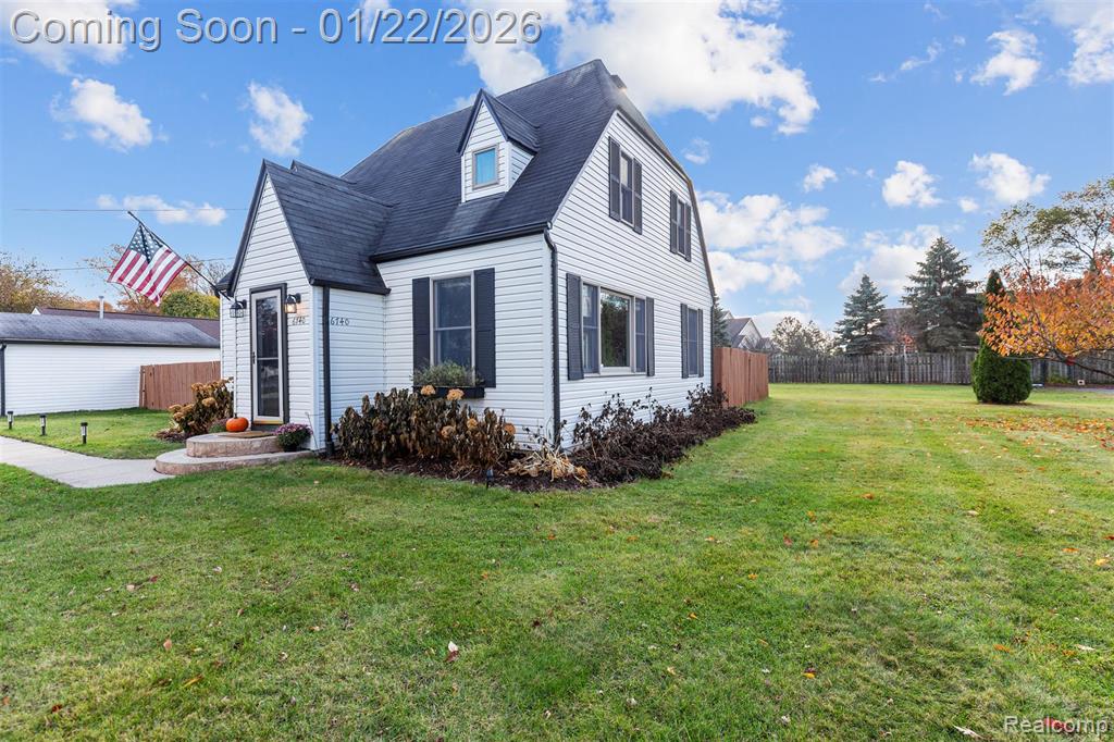 6740 Barabeau Drive, Troy, MI 48085 — Photo 41