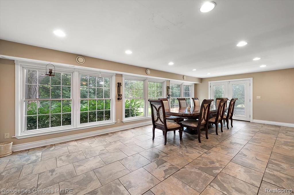 47133 W 9 Mile Road, Novi, MI — Photo 18