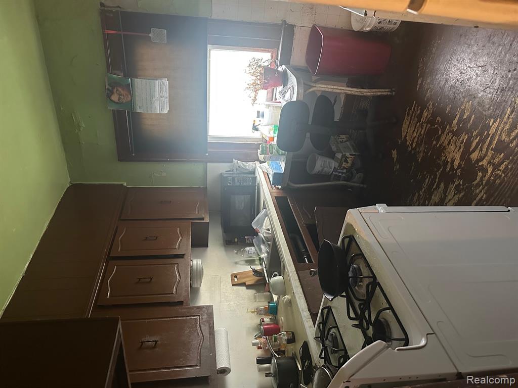 8245 Carbondale Street, Detroit, MI 48204 — Photo 2