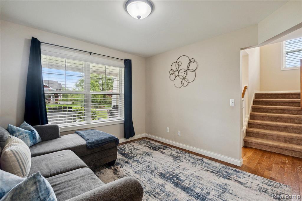 8378 MEADOW CREEK Lane, Pinckney, MI 48169 — Photo 6