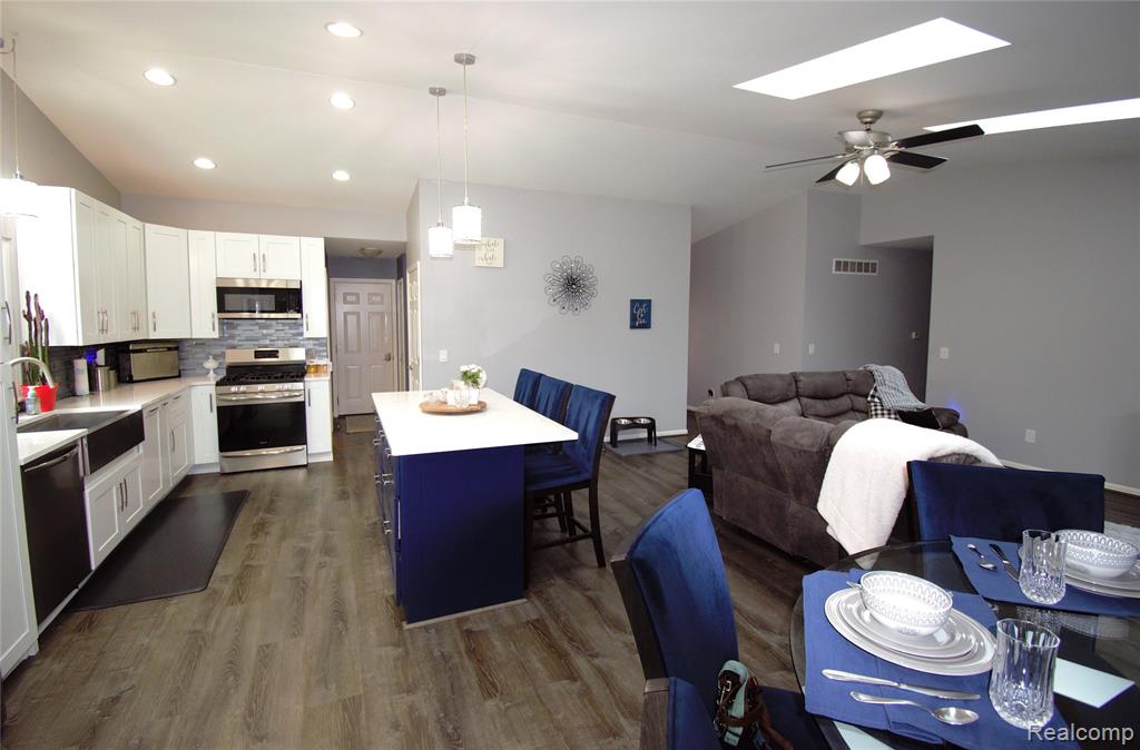 313 Janet Lane, Almont, MI 48003 — Photo 5