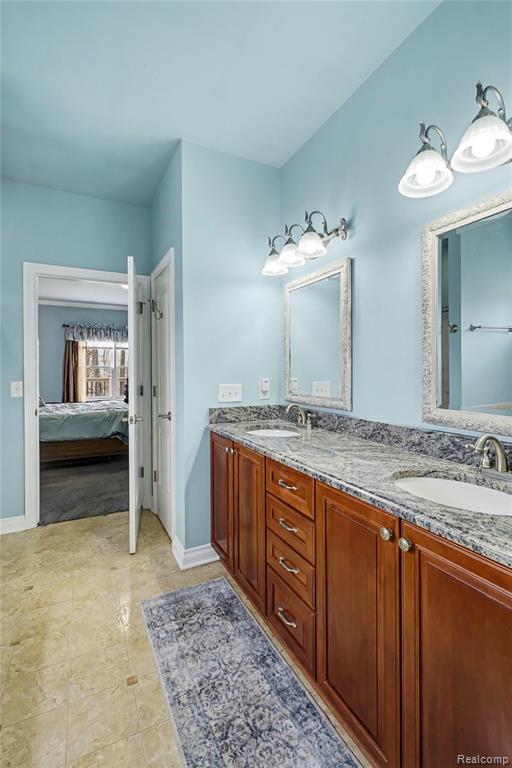 10229 Edgewood Drive, Grand Blanc, MI 48439 — Photo 17