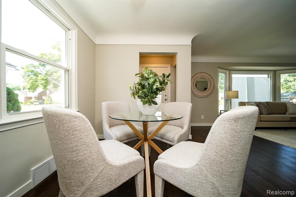 23610 Morton Street, Oak Park, MI 48237 — Photo 18