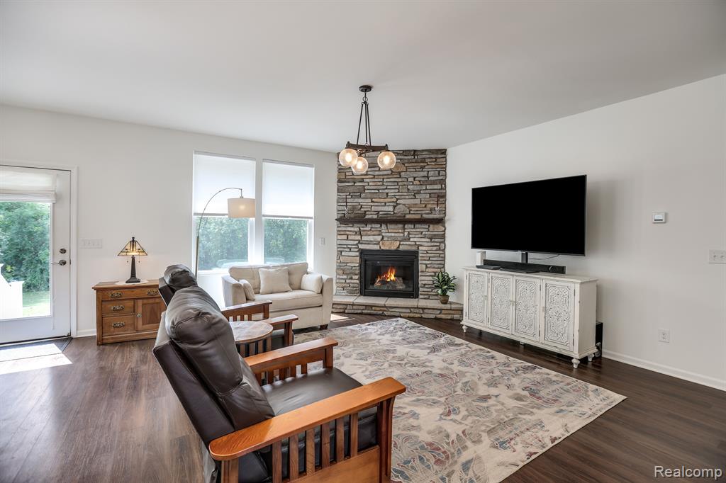 50013 NORFOLK Court, Canton, MI 48188 — Photo 9