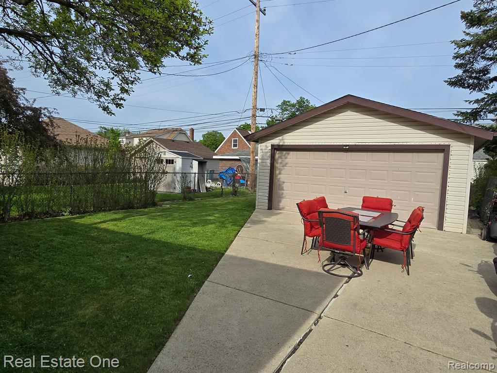 6624 MAPLE Street, Dearborn, MI 48126 — Photo 28