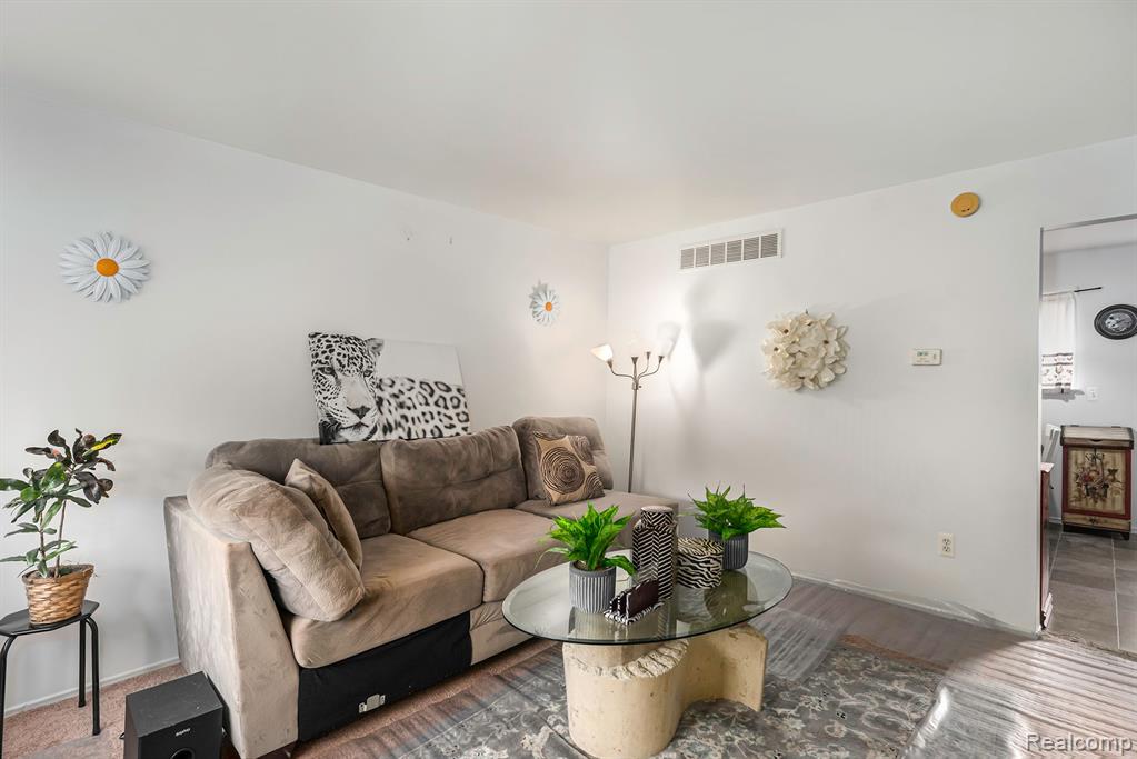 9602 Cornell Street, Taylor, MI 48180 — Photo 5