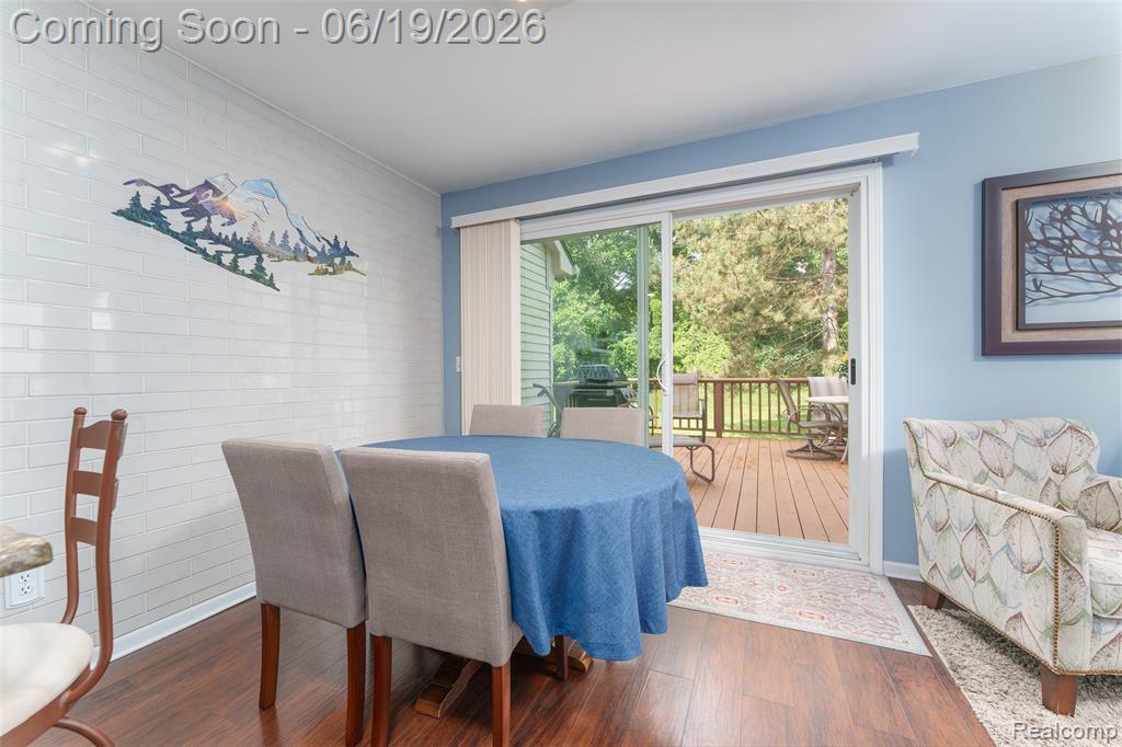 1021 Calpernia, Wixom, MI 48393 — Photo 11