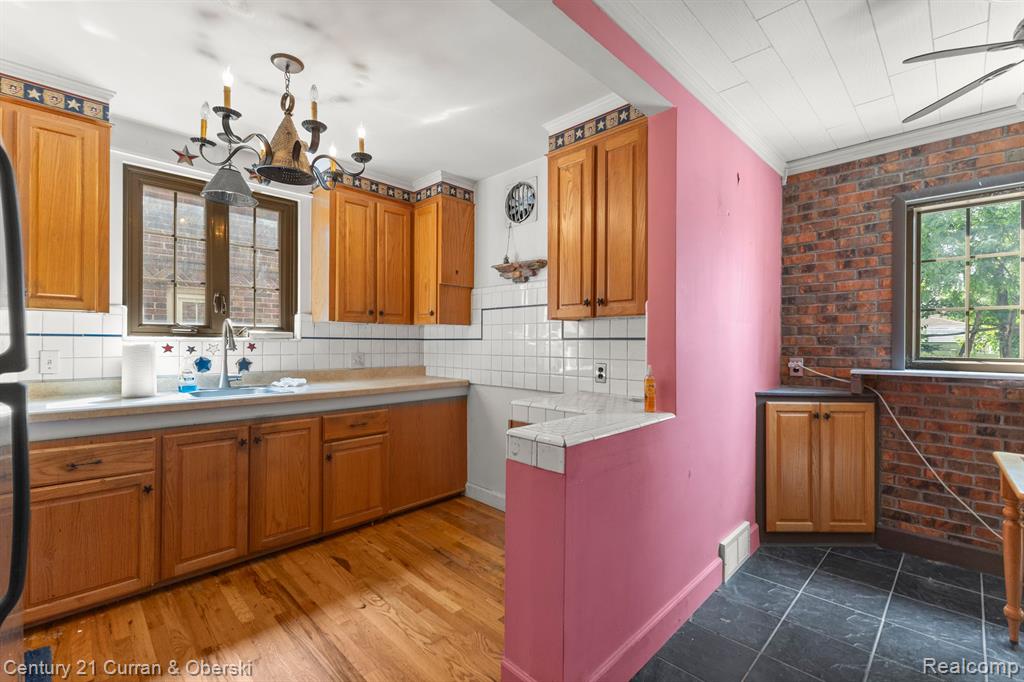 6825 Oakman, Dearborn, MI 48126 — Photo 16