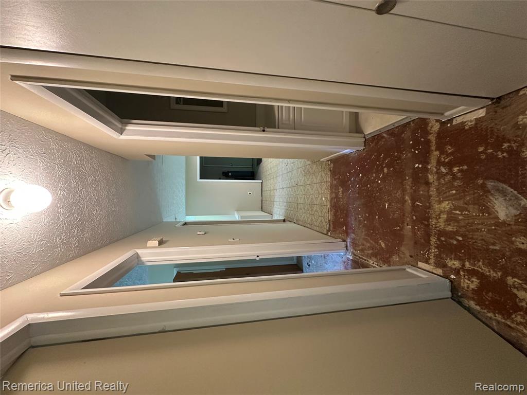 4550 W Allen Road, Howell, MI 48855 — Photo 13