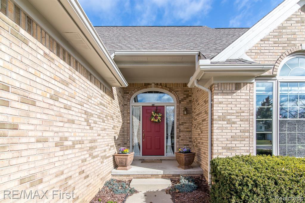 8598 GOLF LANE Drive, Commerce Twp, MI 48382 — Photo 10