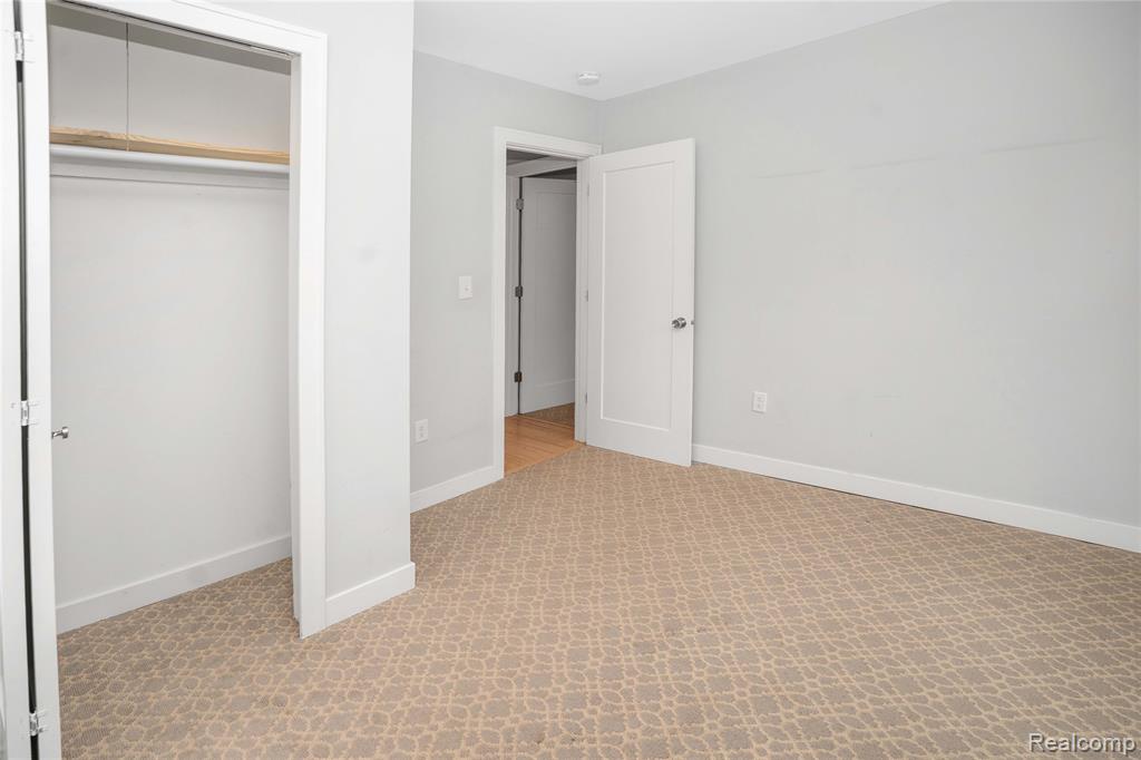 620 S Briarvale Drive, Auburn Hills, MI 48326 — Photo 22