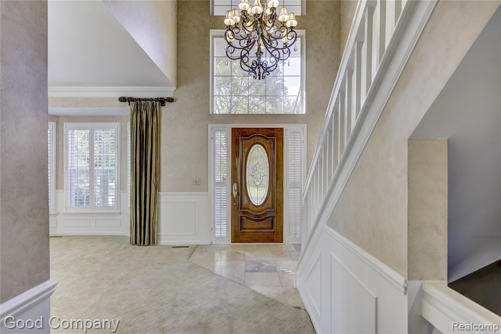 4617 Covington Court, Rochester, MI 48306 — Photo 9
