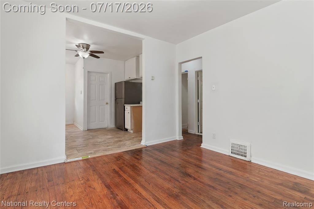 9281 Boleyn Street, Detroit, MI 48224 — Photo 8