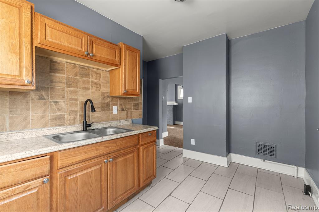 9375 Mendota Street, Detroit, MI 48204 — Photo 13