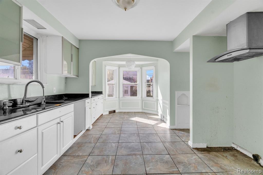 18817 Bretton Drive, Detroit, MI 48223 — Photo 17