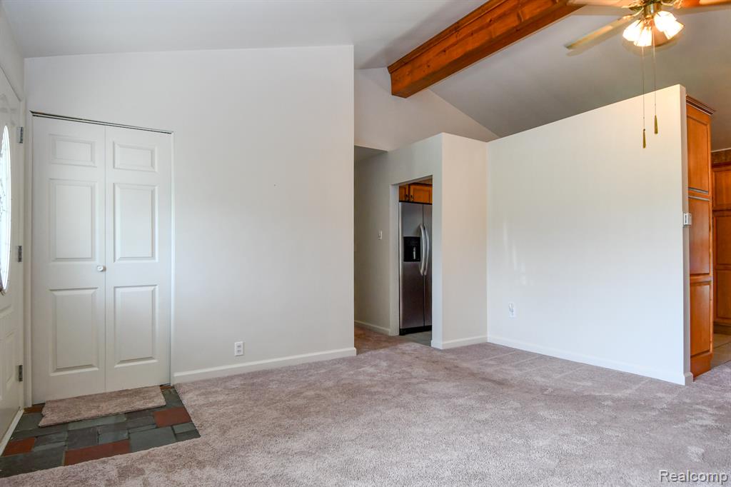 6443 Richfield Road, Flint, MI 48506 — Photo 5