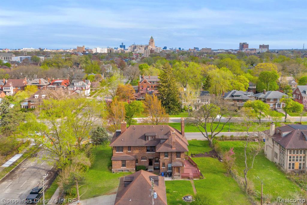 610 Chicago Boulevard, Detroit, MI 48202 — Photo 72