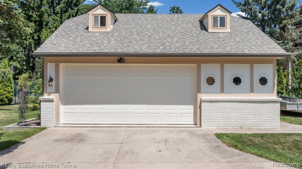 8308 Lakeshore, Burtchville, MI 48059 — Photo 3