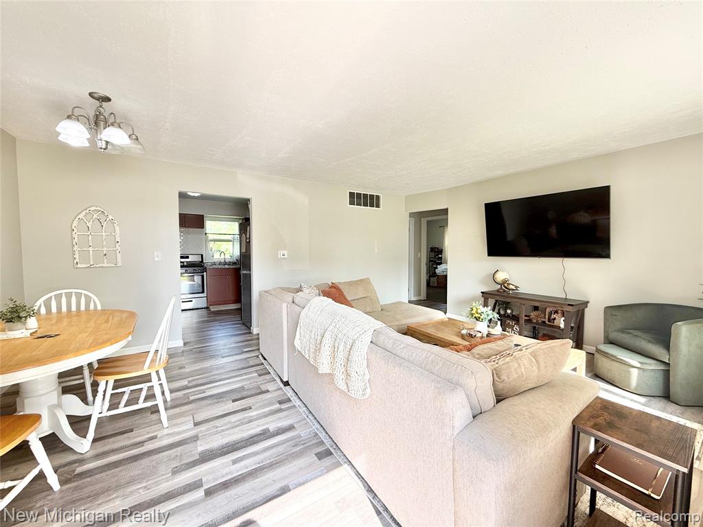 613 Oda Street, Davison, MI 48423 — Photo 12