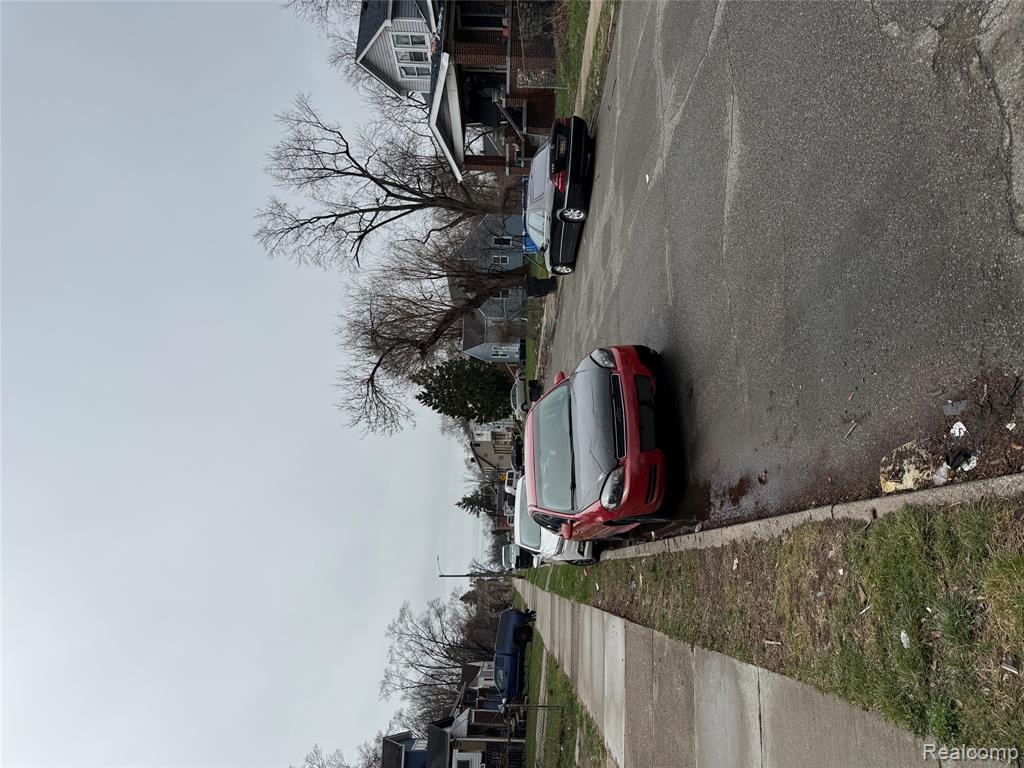 15394 Freeland Street - Photo 2
