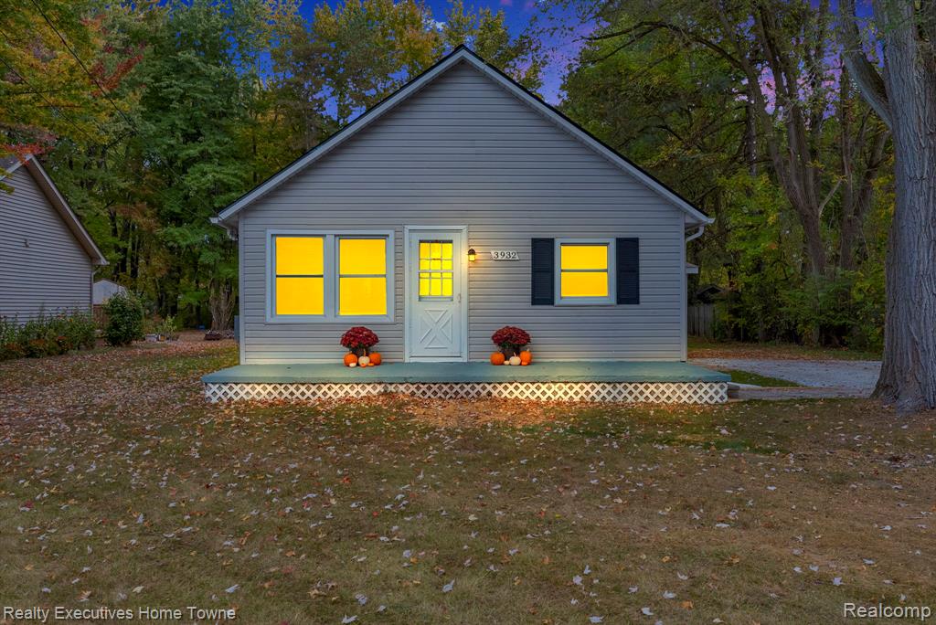 3932 Parker Road, Fort Gratiot, MI 48059 — Photo 2