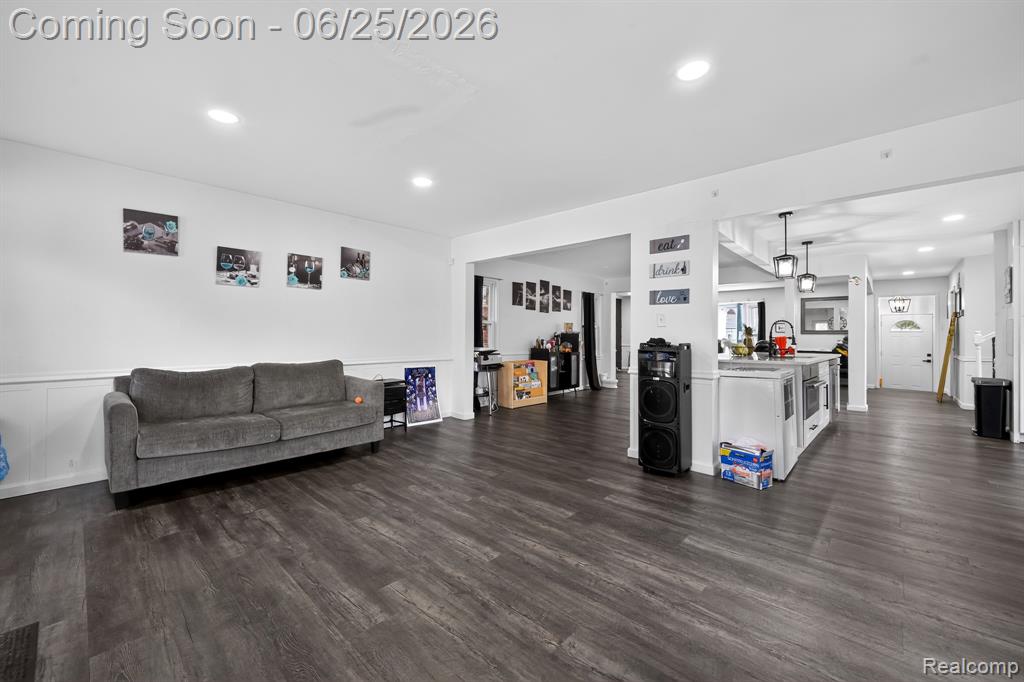 20101 Briarcliff Road, Detroit, MI 48221 — Photo 8
