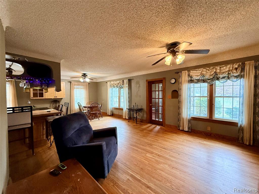 3194 S Vassar Road, Burton, MI 48519 — Photo 11