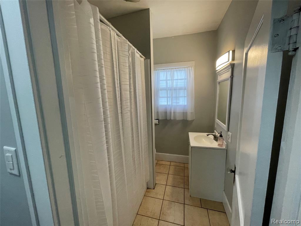 218 16th Street, Port Huron, MI 48060 — Photo 12