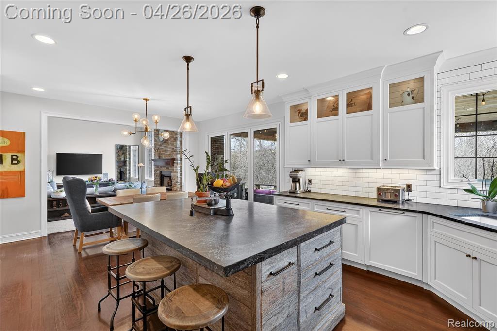6932 Oakhurst Ridge Road, Clarkston, MI 48348 — Photo 17