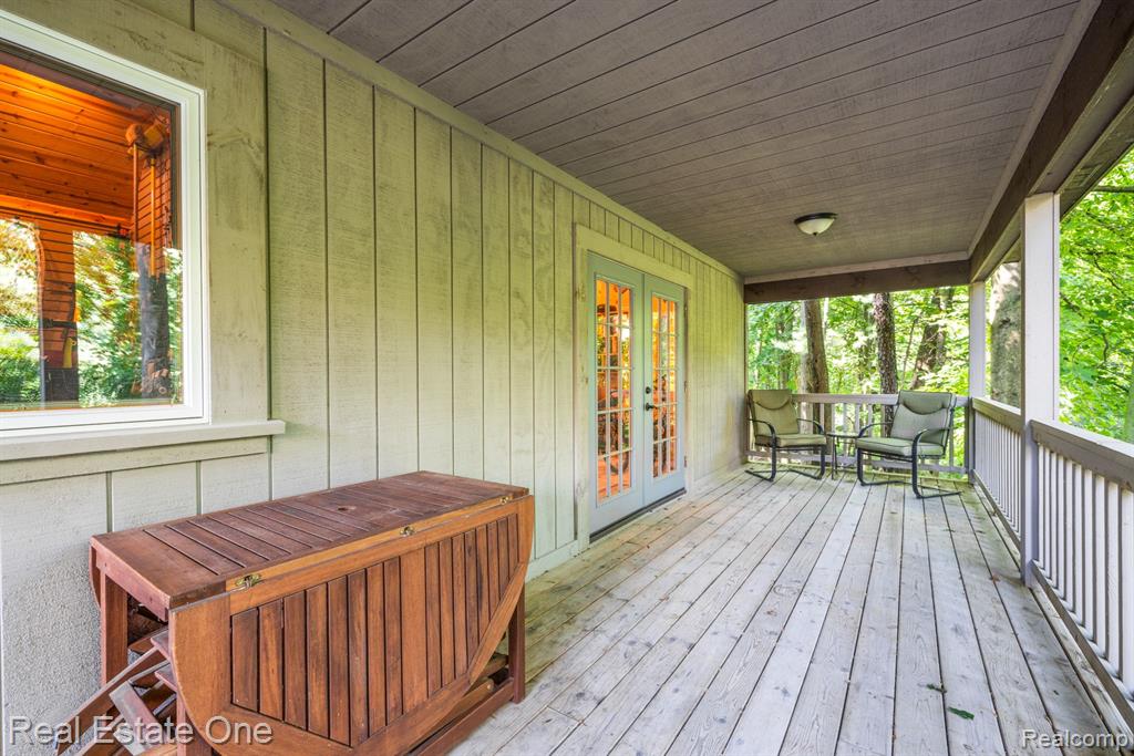 44211 CHEDWORTH Drive, Northville, MI 48167 — Photo 57