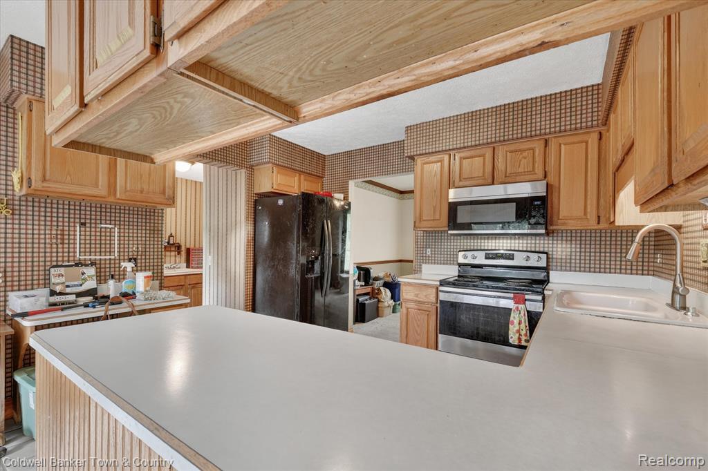6656 Snowshoe Lane, Brighton, MI 48116 — Photo 19