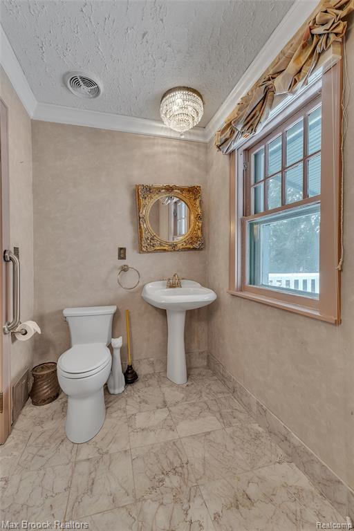 23009 Maple Avenue, Farmington, MI 48336 — Photo 41