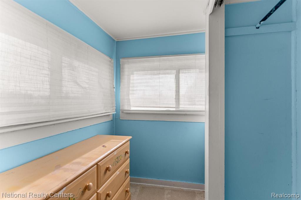 4242 LAPHAM Street, Dearborn, MI 48126 — Photo 29