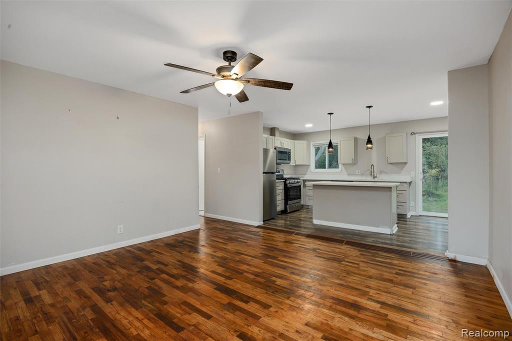 619 Skydale Drive - Photo 5
