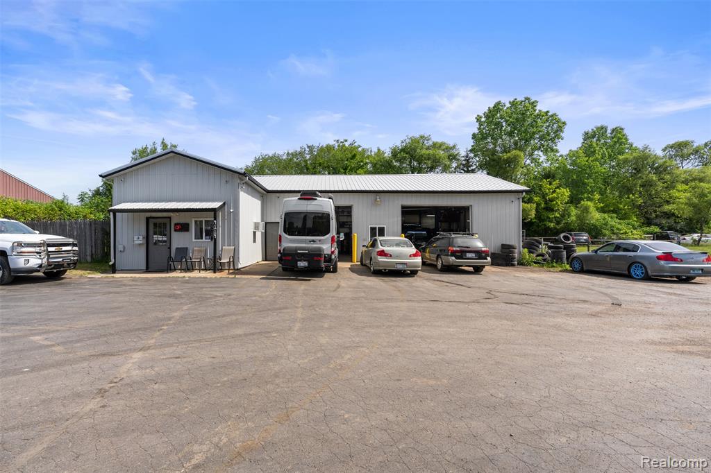 4114 E Michigan Avenue, Jackson, MI 49202 — Photo 2